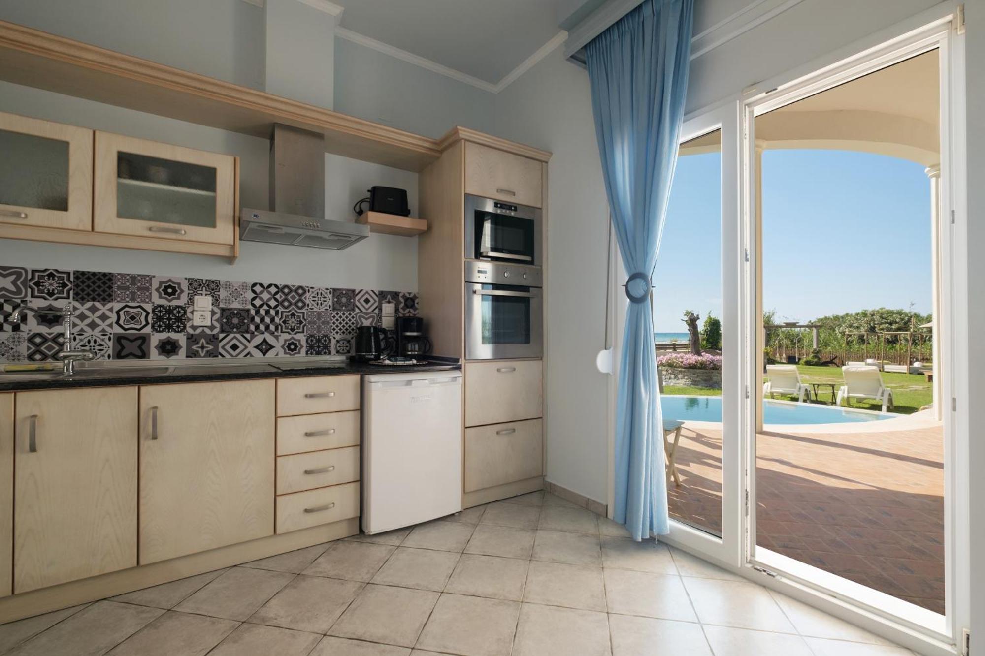 Margarita's Luxury Aparthotel